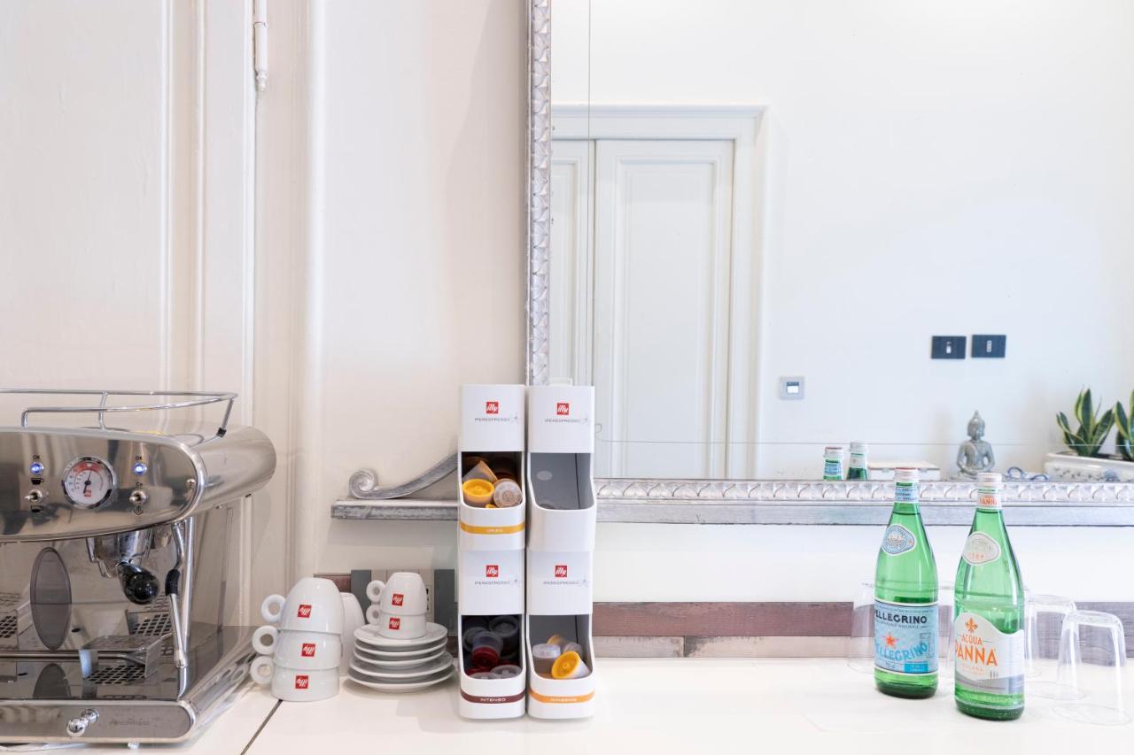 Varese Suites ภายนอก รูปภาพ